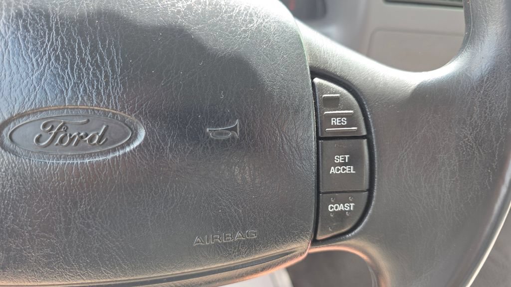 Used 1999 Ford F250 XLT RWD image 26