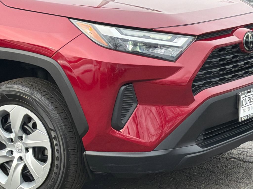 Used 2023 Toyota RAV4 LE image 5