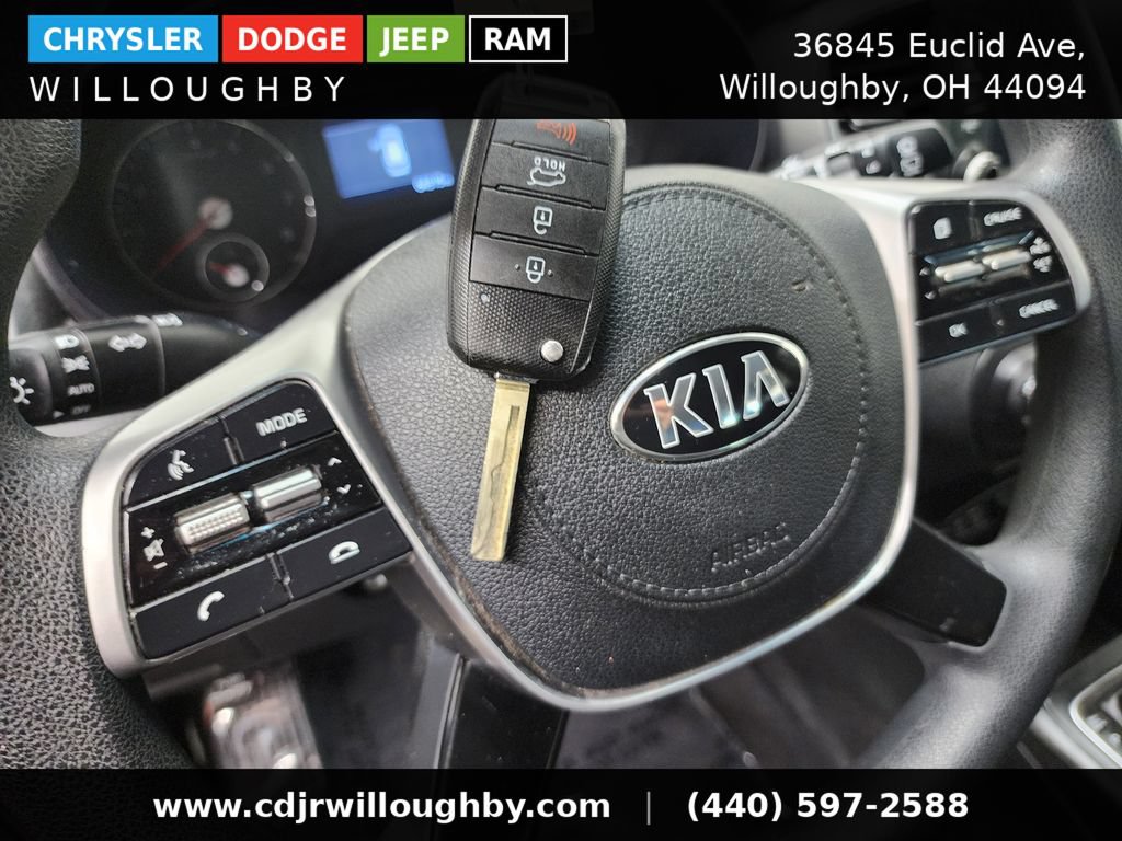 Used 2020 Kia Sorento LX FWD image 43