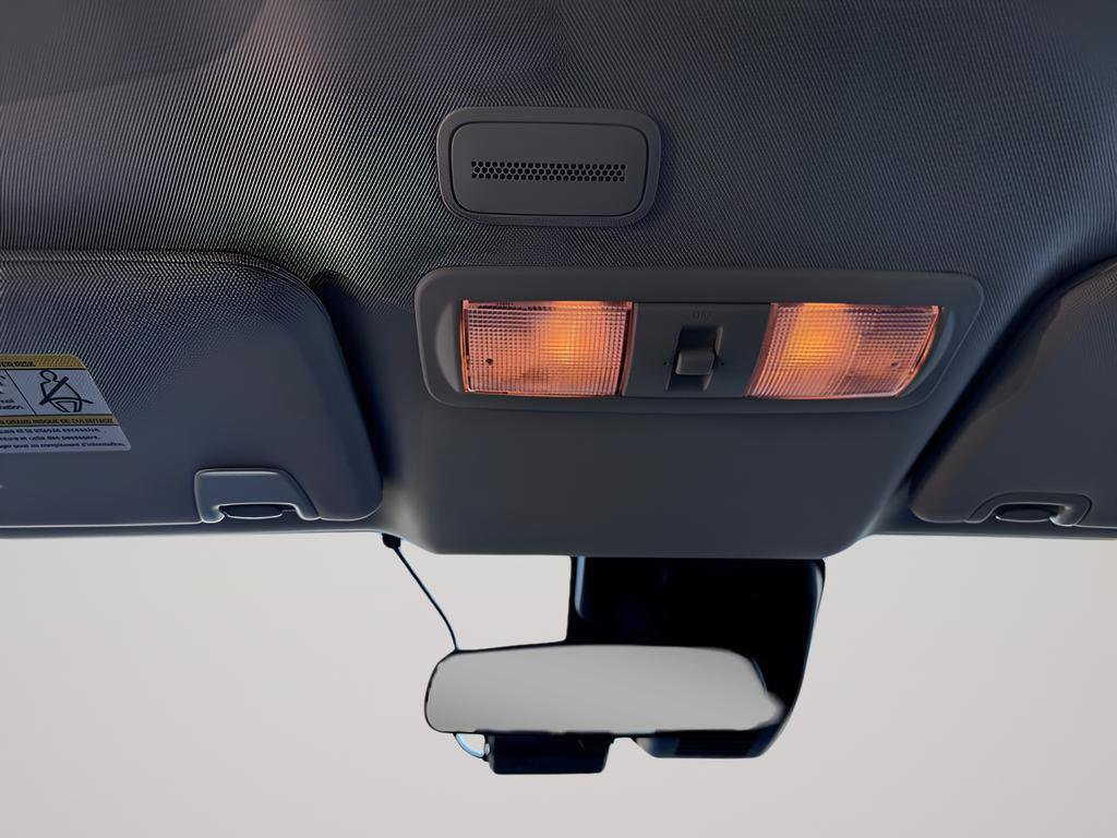 Used 2022 Nissan Titan SV image 34