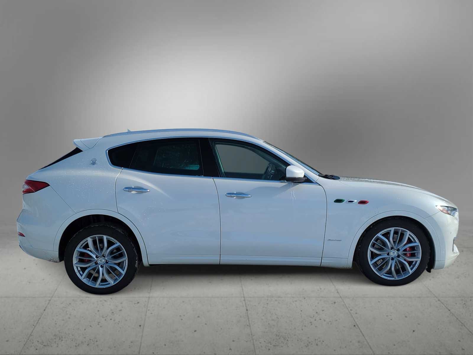 Used 2019 Maserati Levante S GranLusso image 9