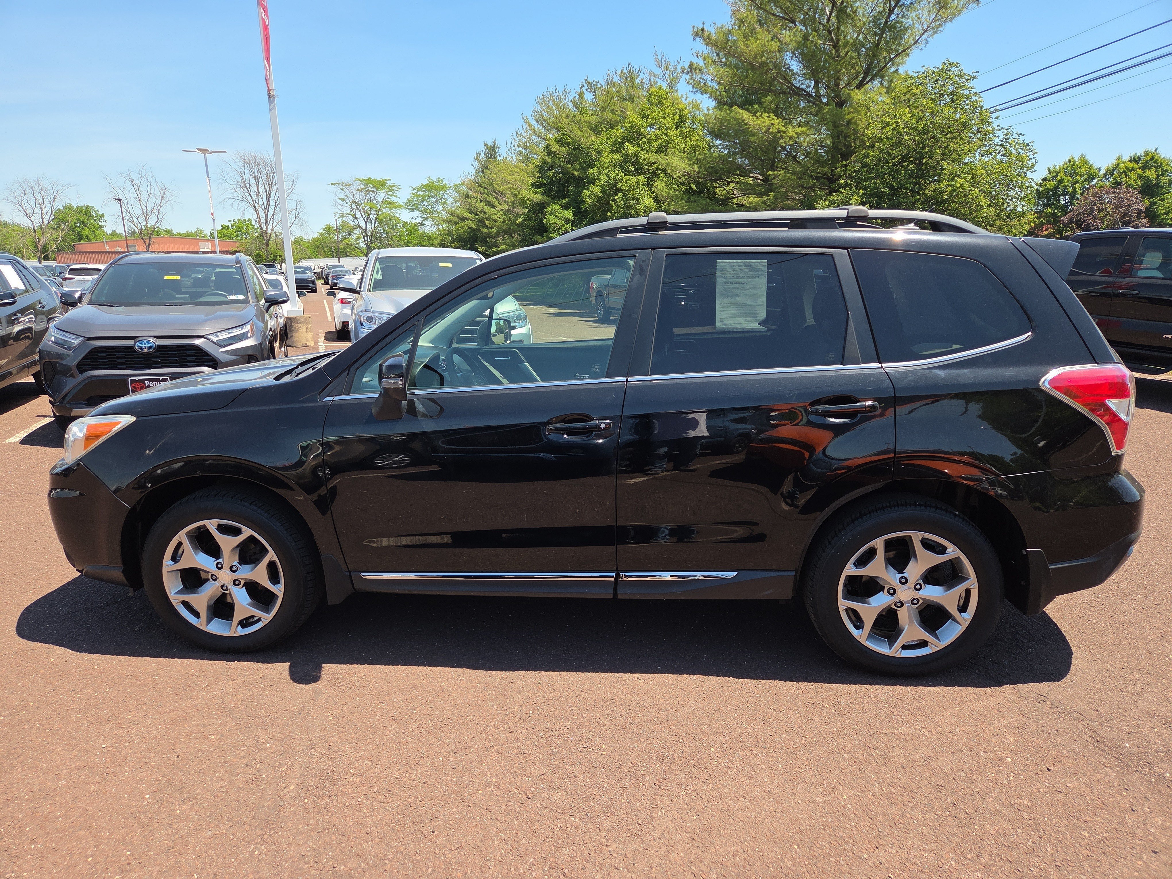 Used 2015 Subaru Forester 2.5i Touring AWD/4WD image 6