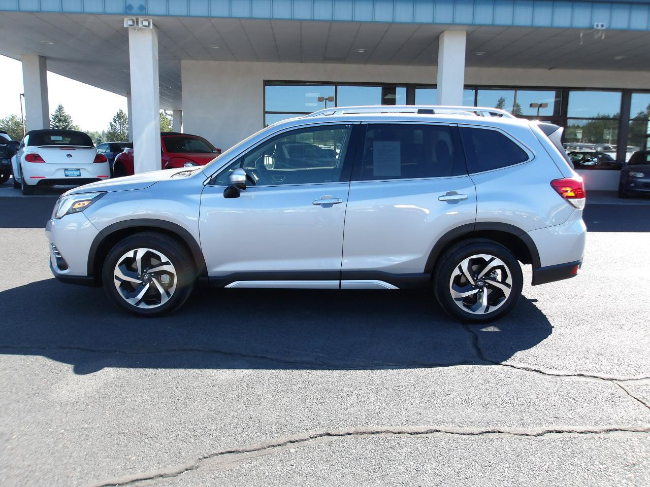 Used 2024 Subaru Forester Touring AWD/4WD image 2