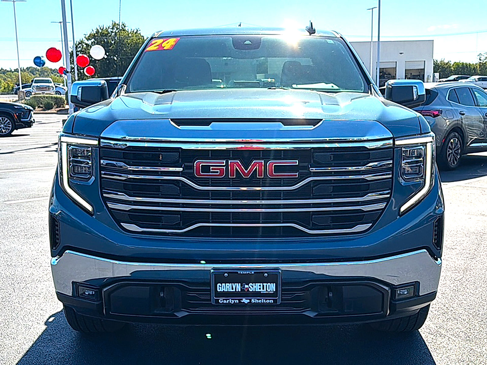Used 2024 GMC Sierra 1500 SLT AWD/4WD image 11