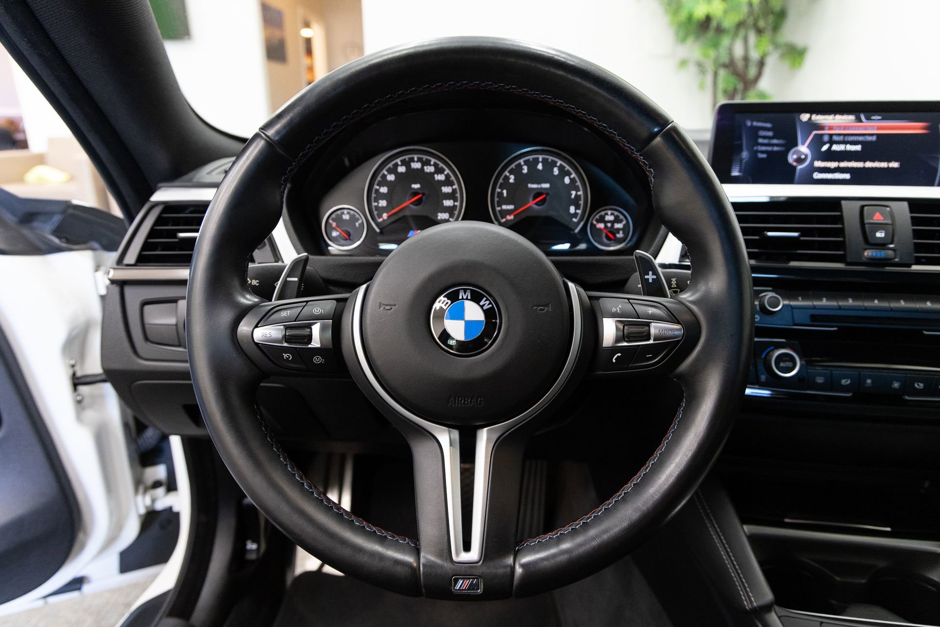 Used 2015 BMW M4 Coupe image 16