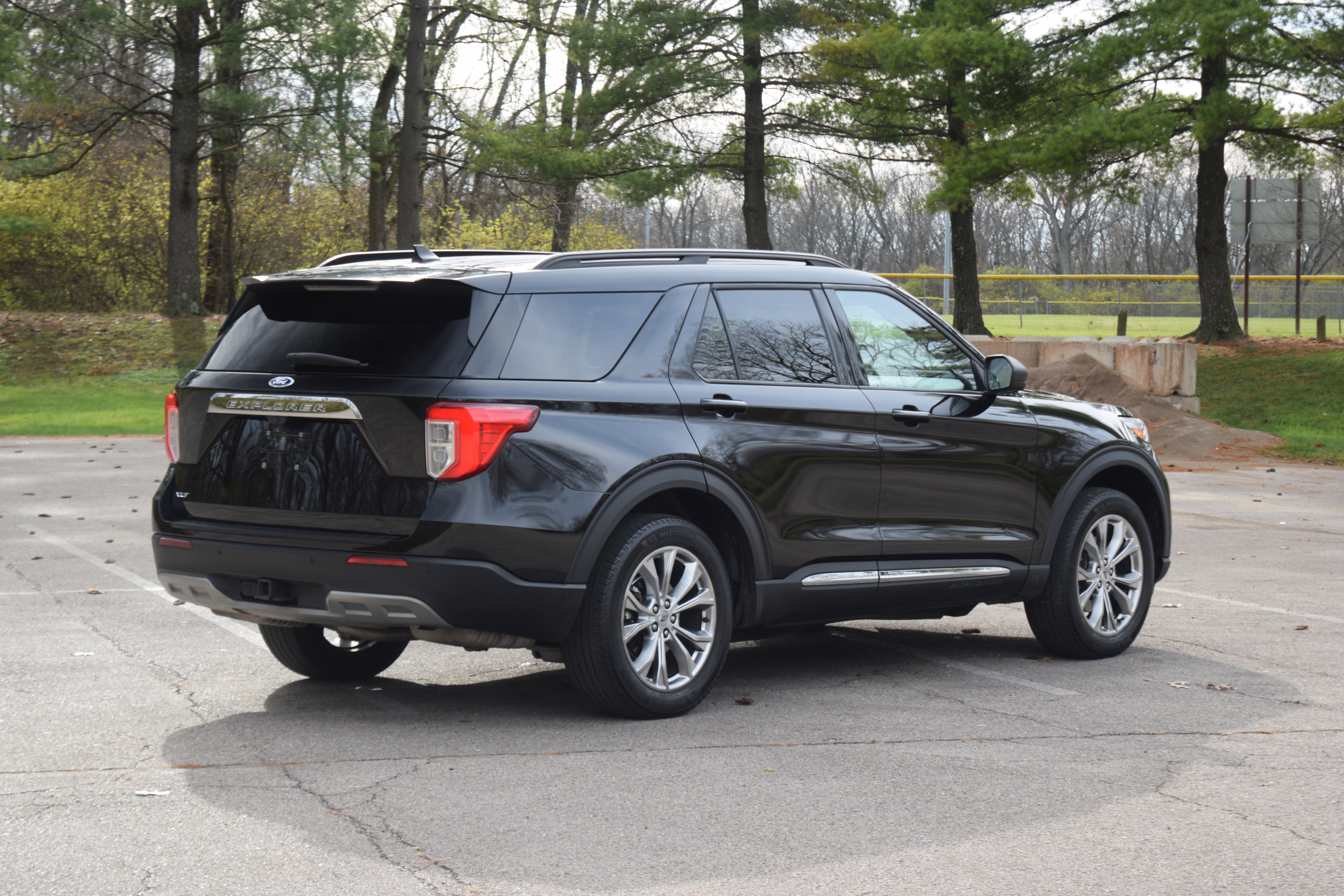 Used 2023 Ford Explorer XLT w/ Equipment Group 202A image 28