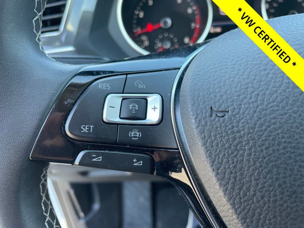 Used 2021 Volkswagen Tiguan SE AWD/4WD image 25