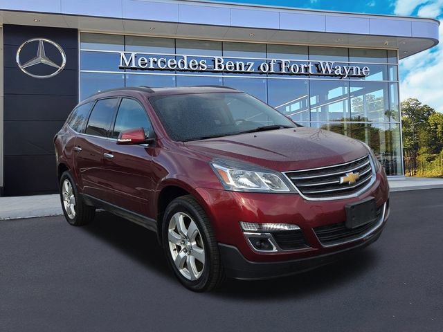 Used 2017 Chevrolet Traverse LT w/ Style and Technology Package FWD image 1
