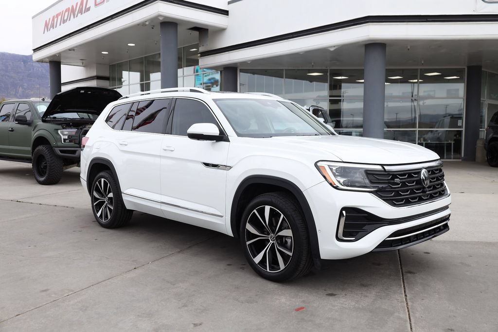 Used 2025 Volkswagen Atlas SEL Premium R-Line AWD/4WD image 8