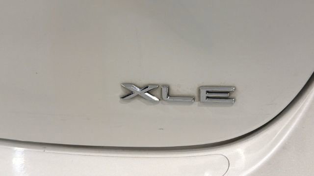 Used 2015 Toyota Avalon XLE Touring image 14