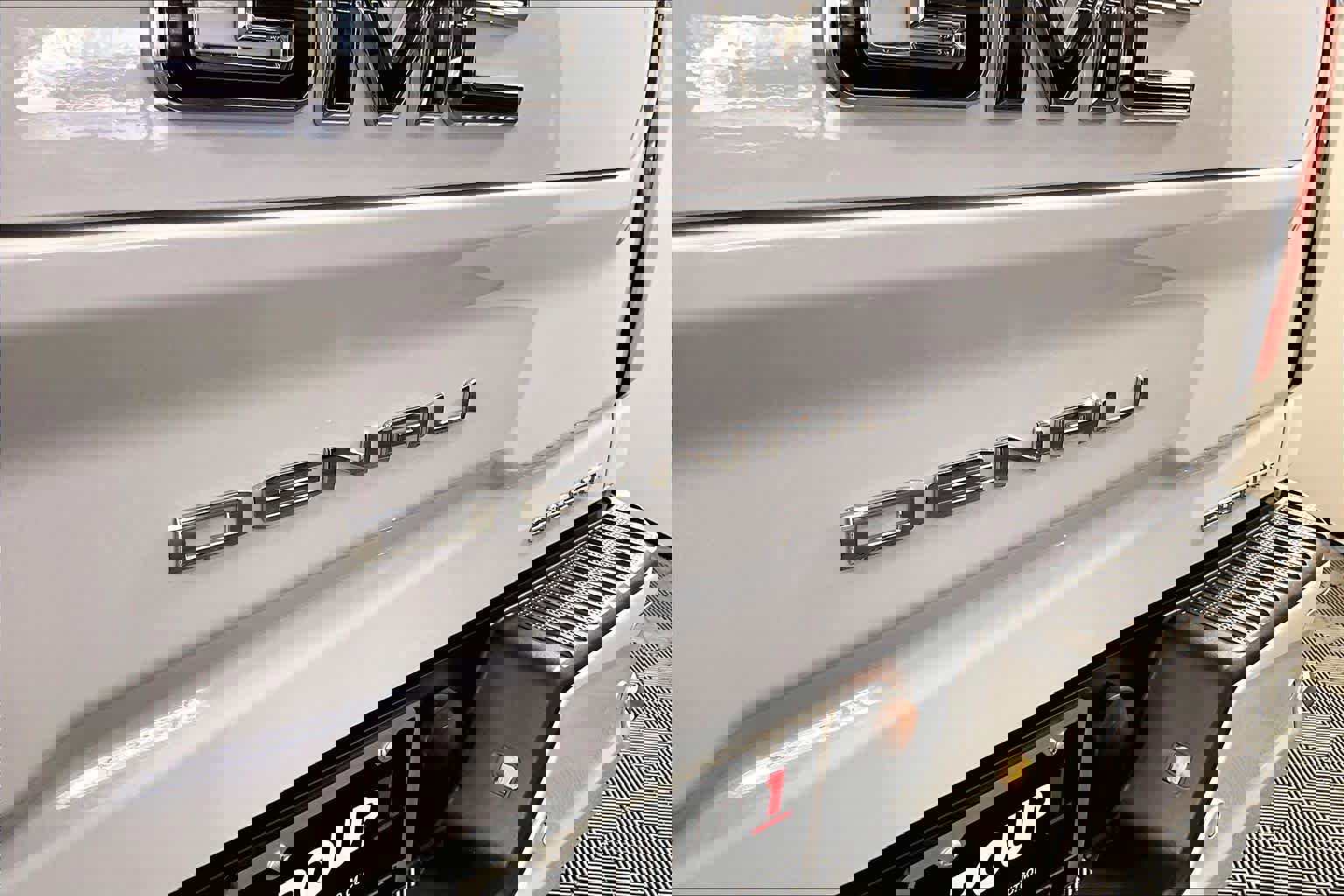 Used 2026 GMC Sierra 2500 Denali Ultimate AWD/4WD image 10