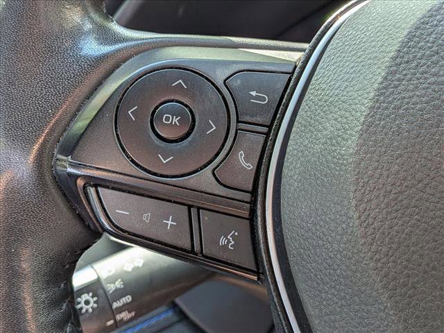 Used 2022 Toyota RAV4 SE w/ Convenience Package image 11