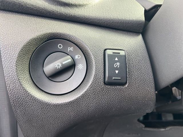 Used 2017 Ford Fiesta SE image 10