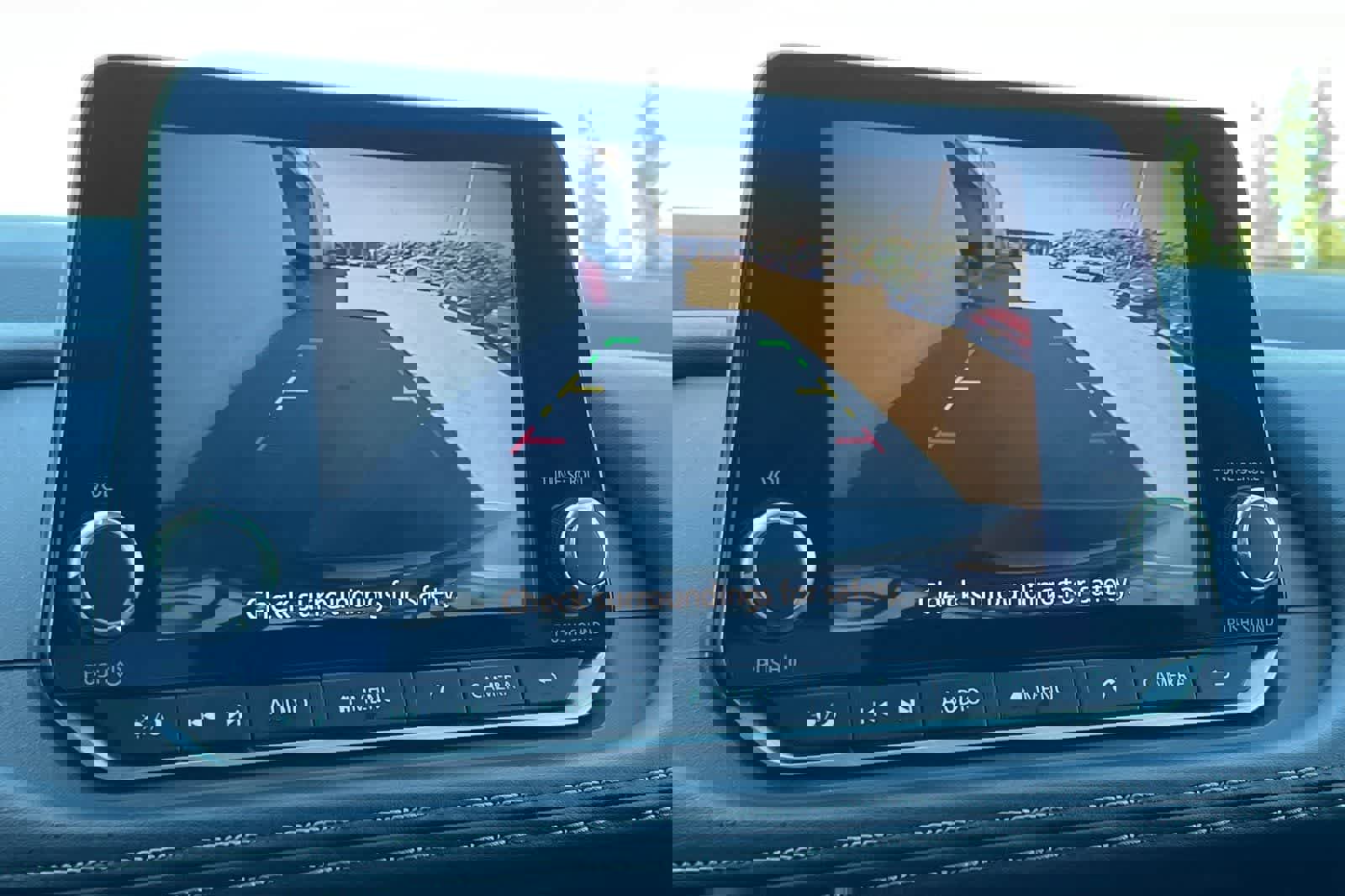 Used 2024 Nissan Rogue SV image 21