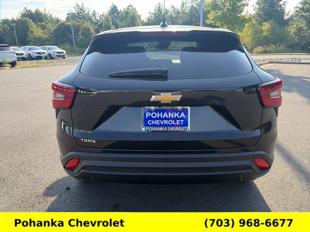 New 2026 Chevrolet Trax LS w/ LS Convenience Package FWD image 6