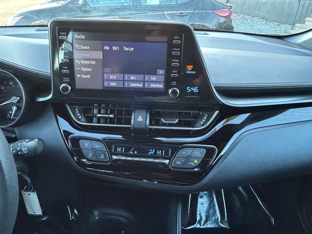 Used 2019 Toyota C-HR LE image 23