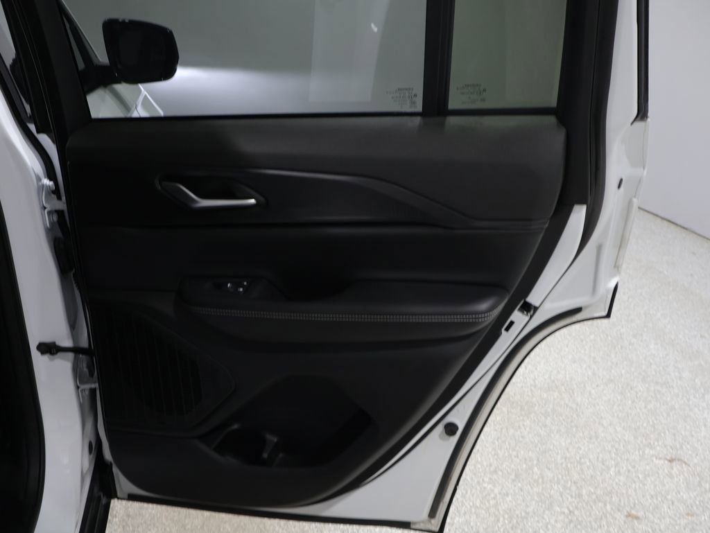 Used 2023 Jeep Grand Cherokee Altitude image 21