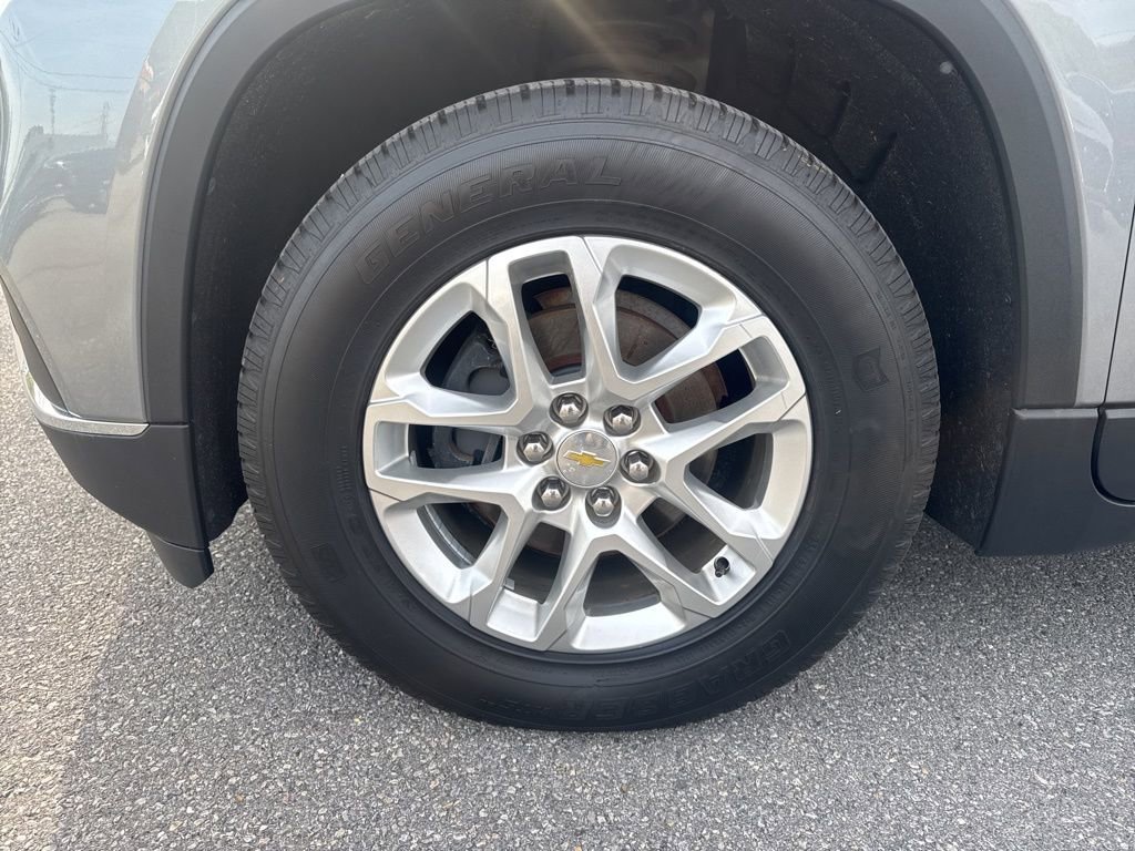 Used 2019 Chevrolet Traverse LT image 24
