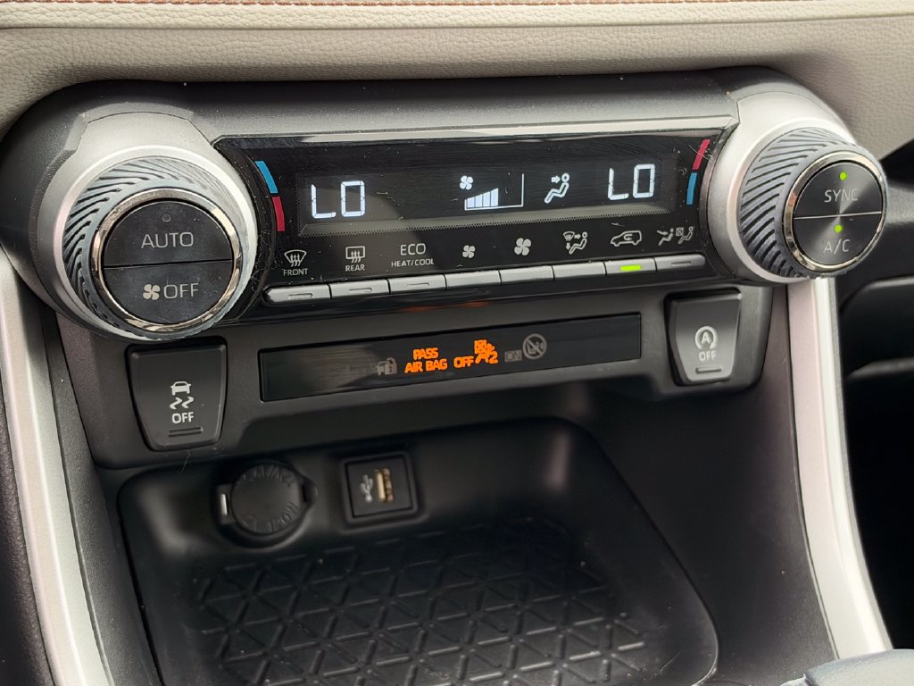 Used 2023 Toyota RAV4 XLE w/ Convenience Package AWD/4WD image 25