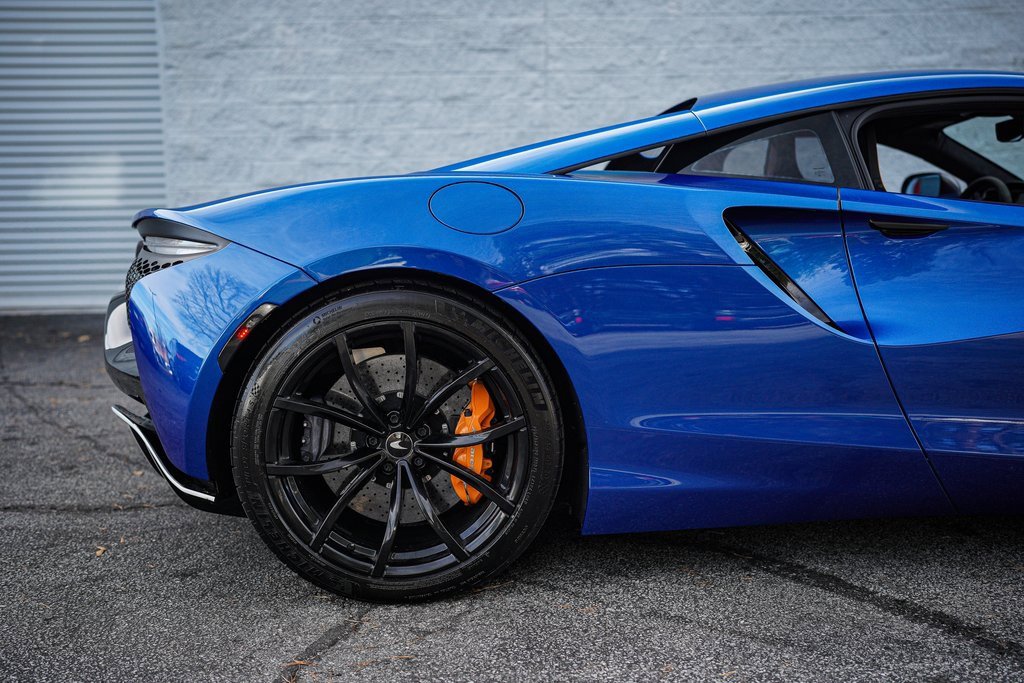 Used 2023 McLaren Artura image 17