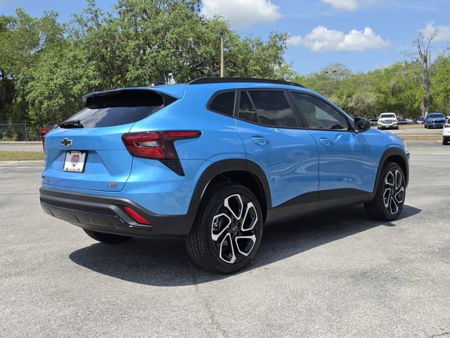 New 2026 Chevrolet Trax RS w/ Sunroof Package FWD image 5