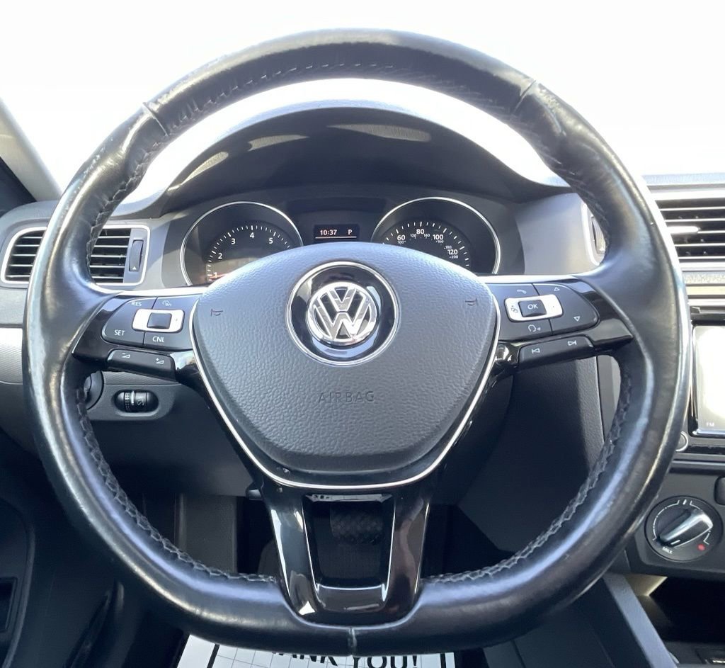 Used 2017 Volkswagen Jetta SE image 20