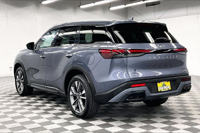 Used 2024 INFINITI QX60 Luxe AWD/4WD image 2