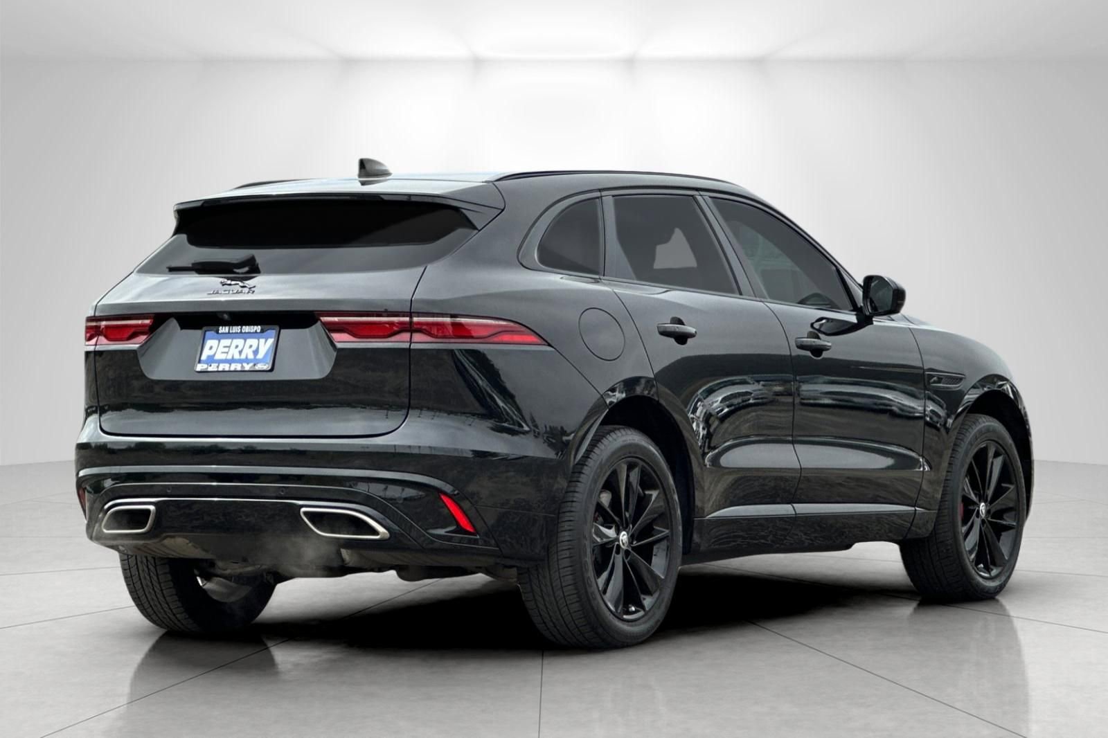 Used 2024 Jaguar F-PACE R-Dynamic S AWD/4WD image 3