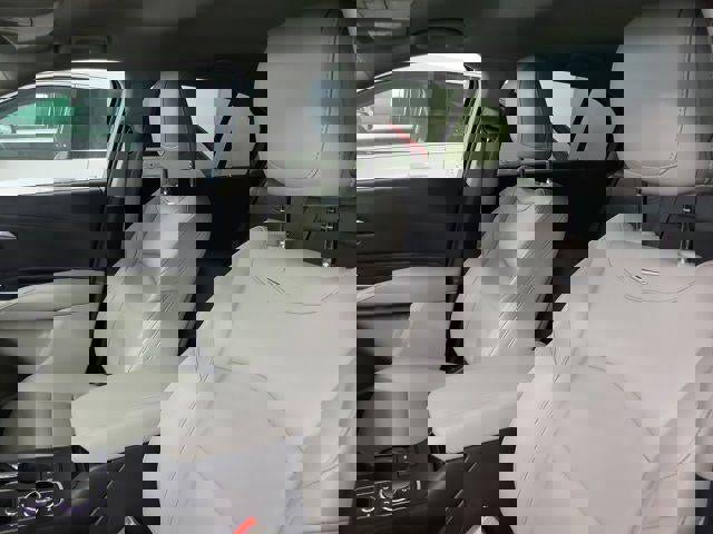 Used 2023 Cadillac XT4 Luxury FWD image 11