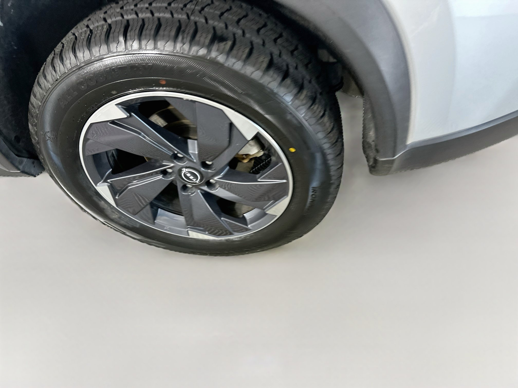 Used 2024 Nissan Rogue SV FWD image 11