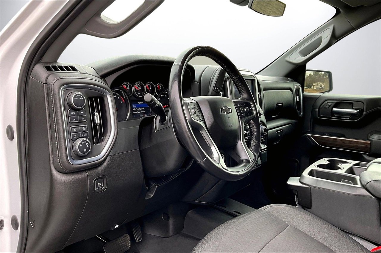 Used 2021 Chevrolet Silverado 1500 RST image 17