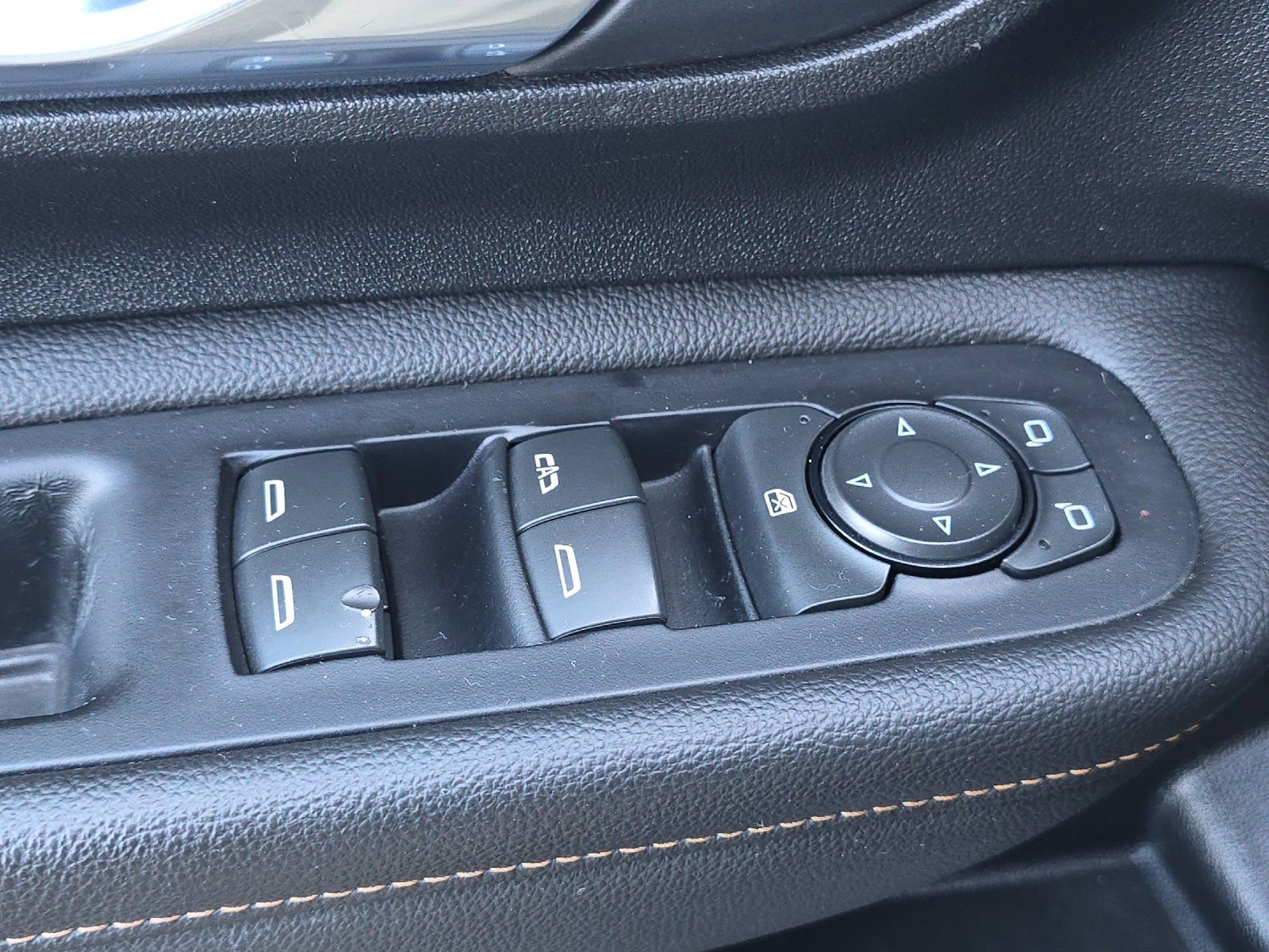 Used 2020 GMC Terrain SLT AWD/4WD image 11