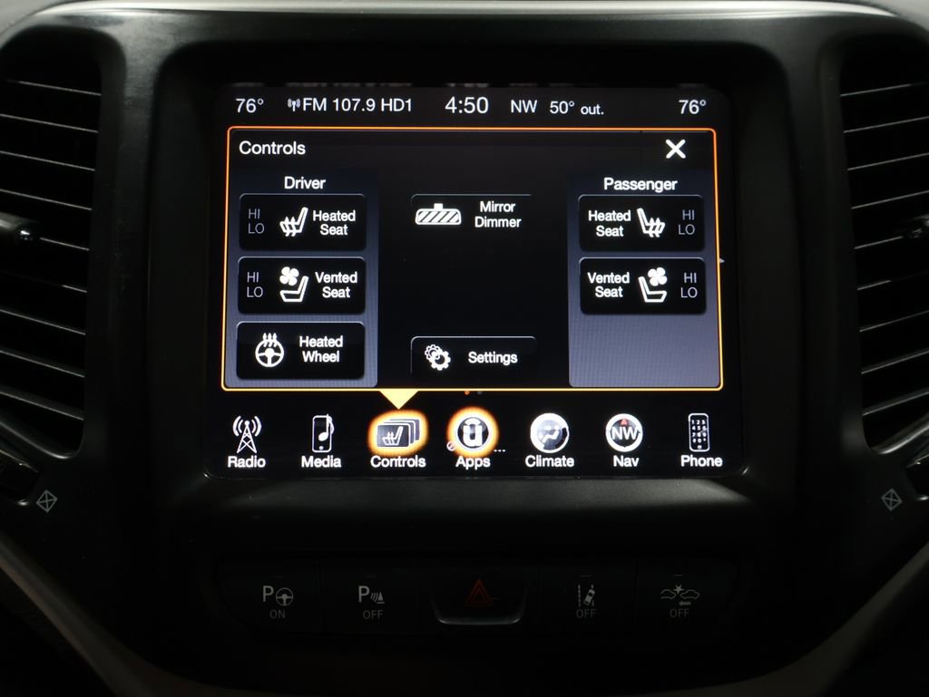 Used 2015 Jeep Cherokee Trailhawk w/ Comfort/Convenience Group image 36