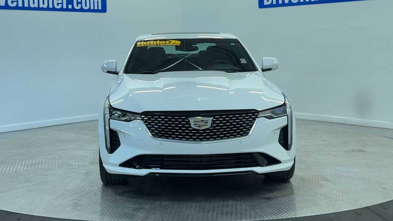 Used 2025 Cadillac CT4 Premium Luxury AWD/4WD image 3