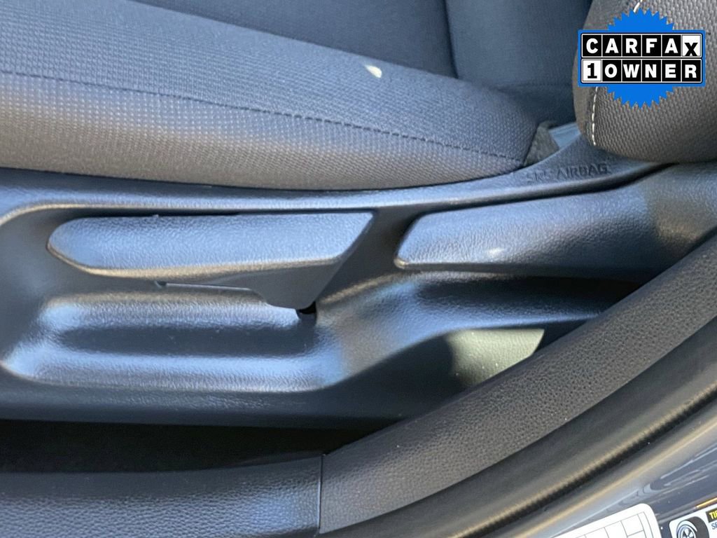 Certified 2025 Toyota Corolla LE image 26