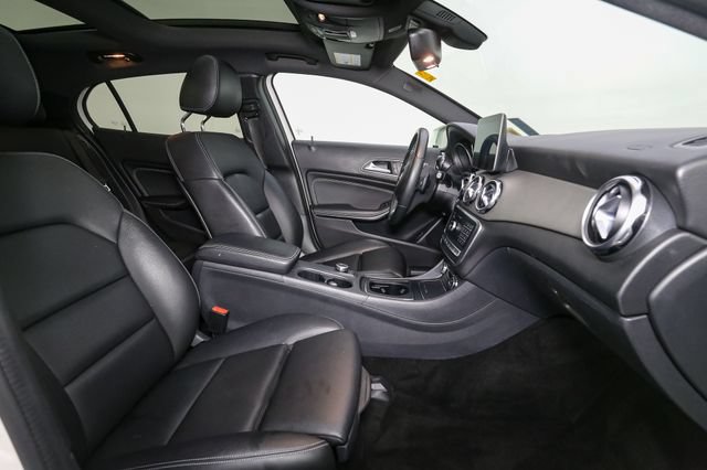 Used 2018 Mercedes-Benz GLA 250 4MATIC image 17