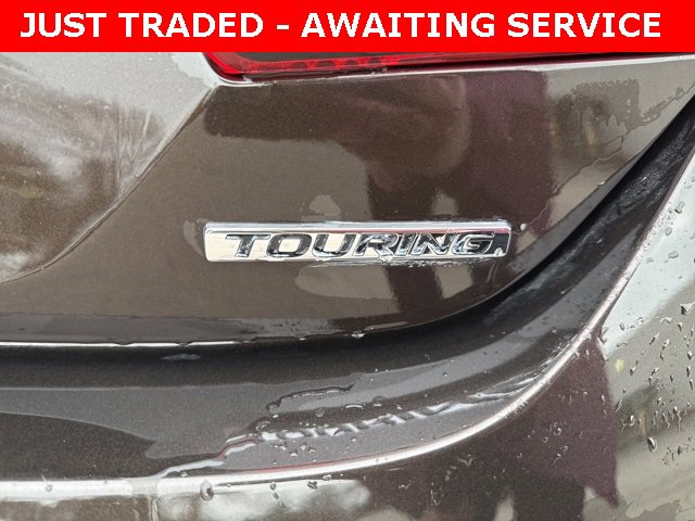 Used 2018 Honda Accord Touring image 9