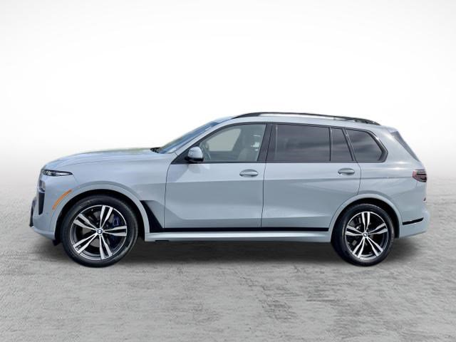 Used 2024 BMW X7 xDrive40i w/ Executive Package image 8