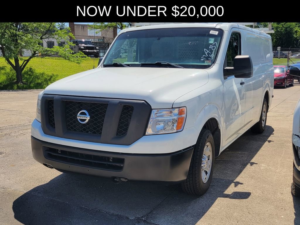 Used 2015 Nissan NV 2500 SV w/ Technology Package RWD image 2