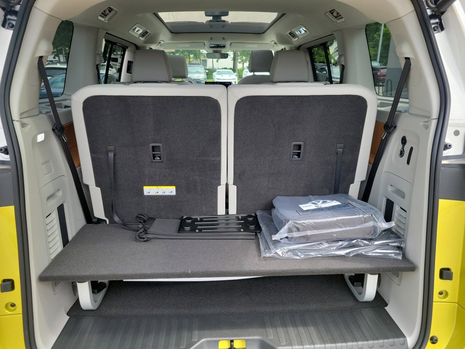 New 2025 Volkswagen ID. Buzz Pro S Plus image 15