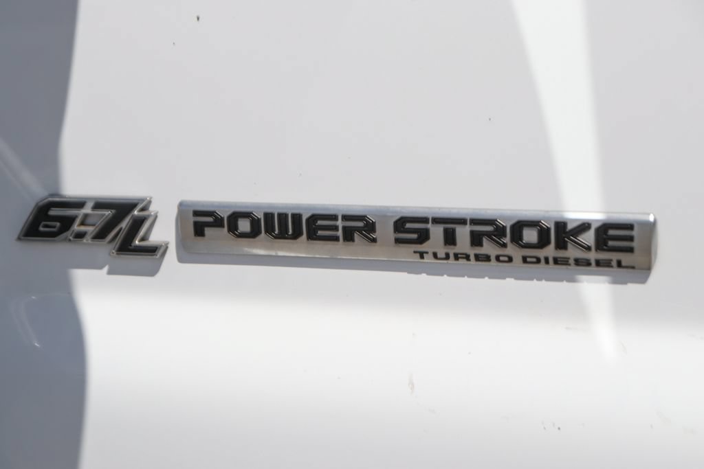 Used 2017 Ford F750 2WD Regular Cab Super Duty image 48