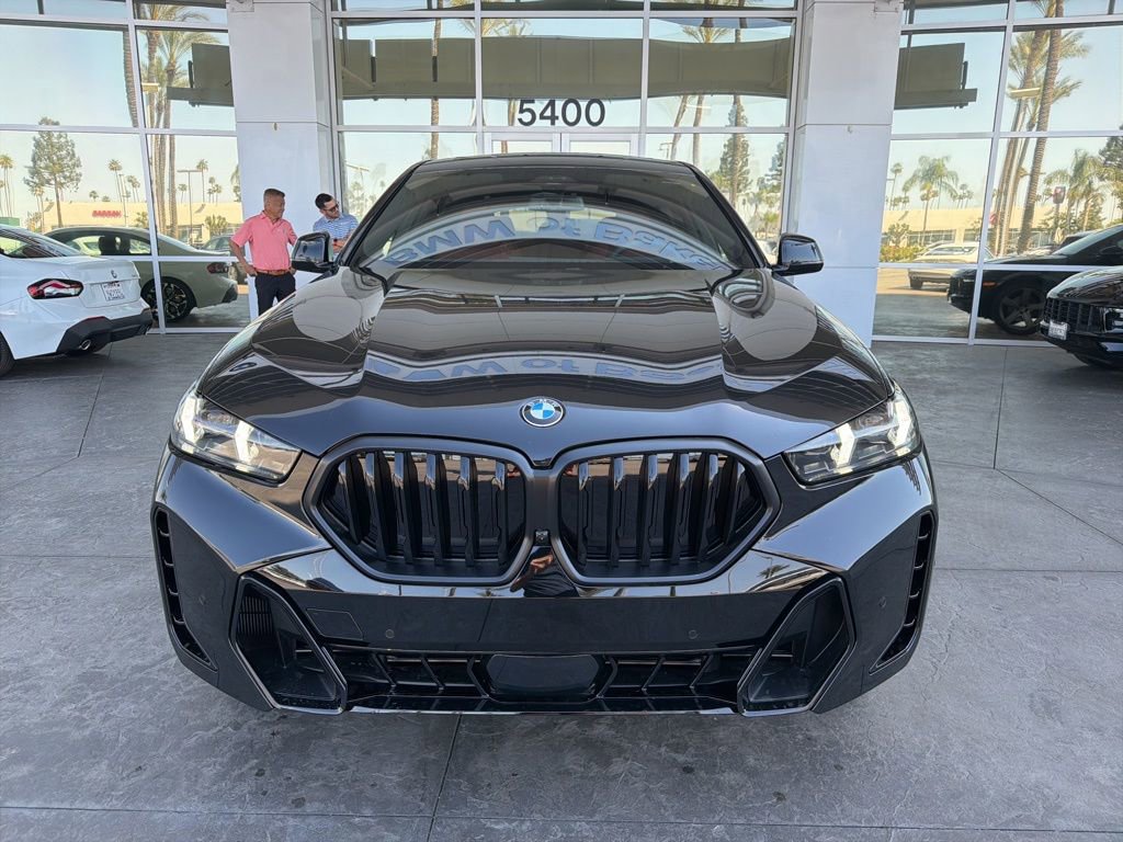 New 2026 BMW X6 xDrive40i image 2