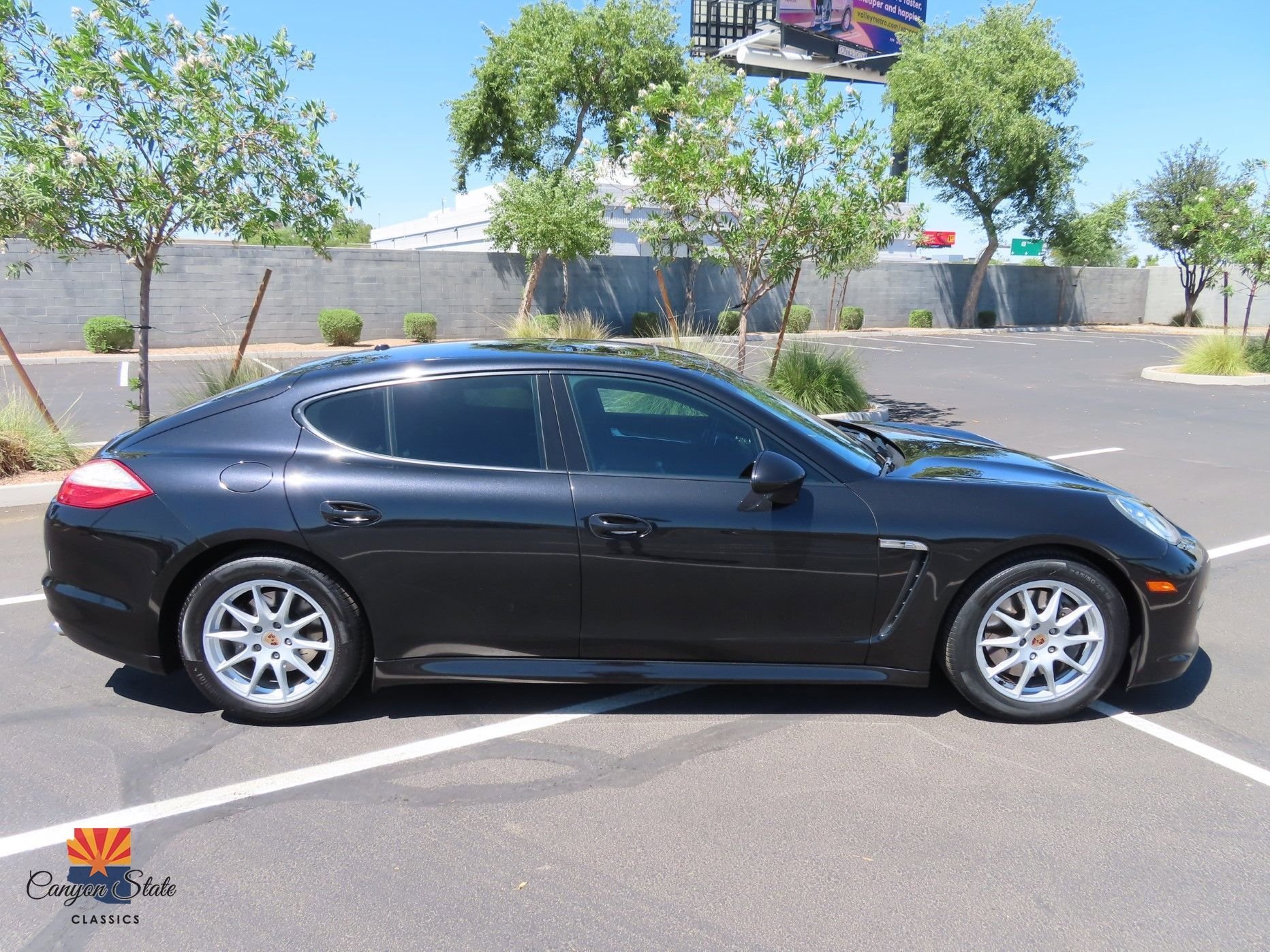 Used 2012 Porsche Panamera 4 image 36