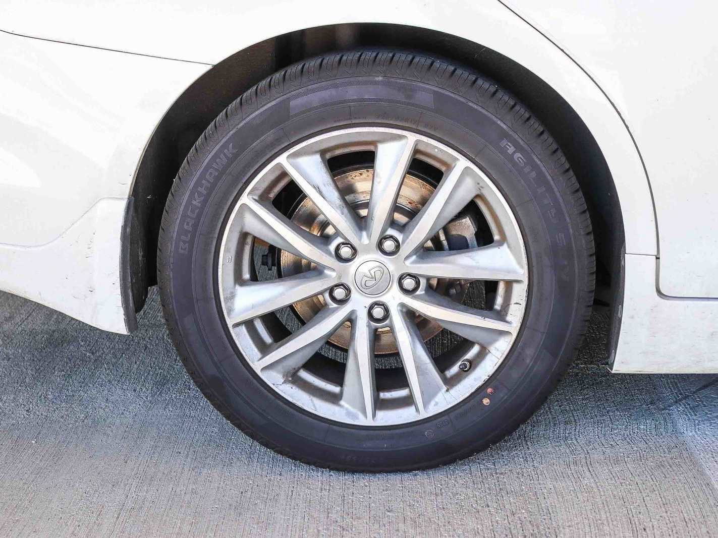 Used 2016 INFINITI Q50 Premium w/ 2.0T Premium Plus Package RWD image 10