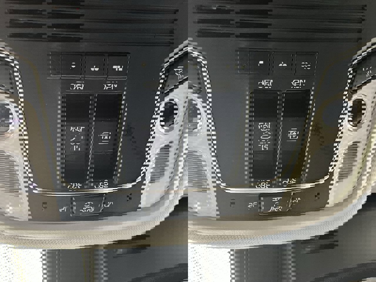 Used 2018 Honda Pilot Elite image 28