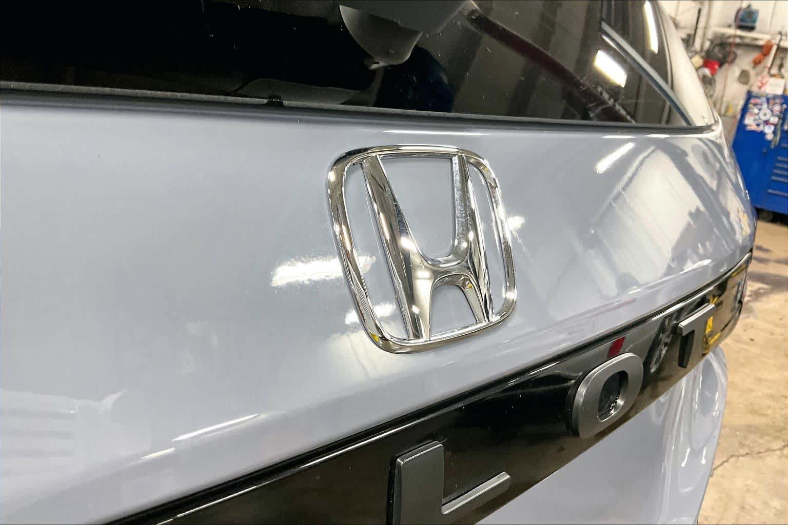 Used 2025 Honda Pilot TrailSport image 30