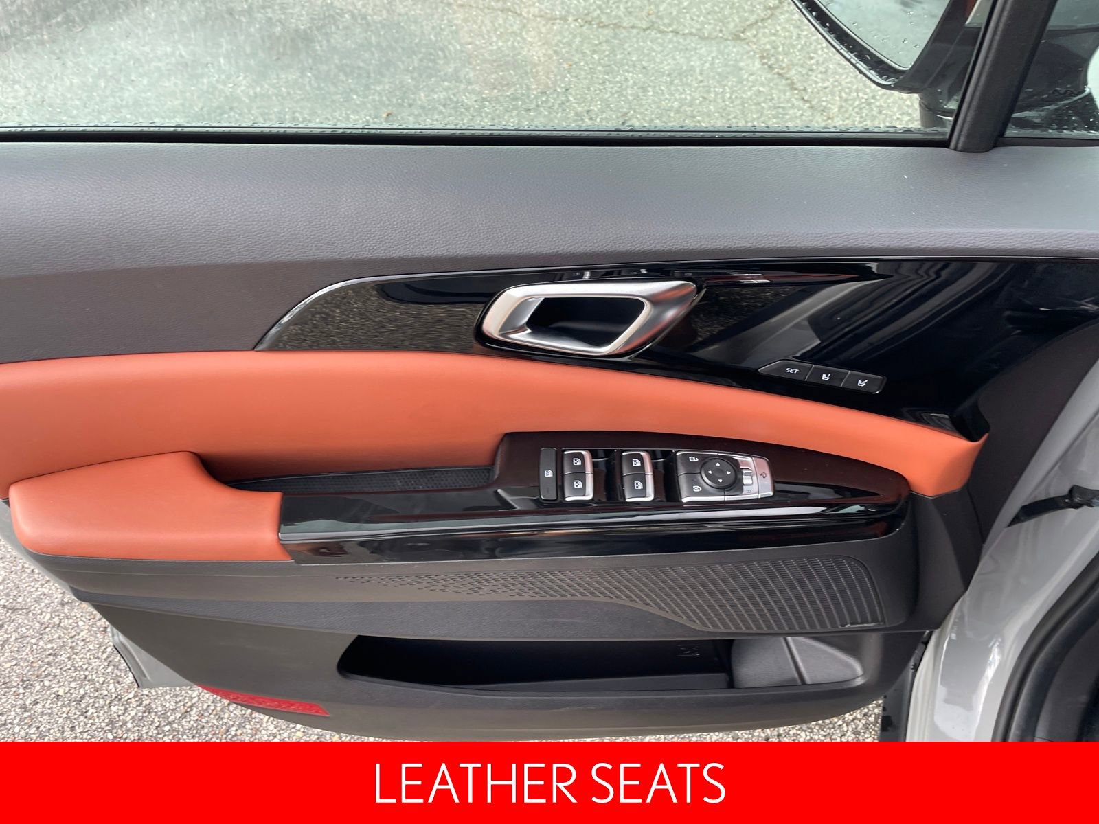 Used 2024 Kia Carnival SX Prestige image 17