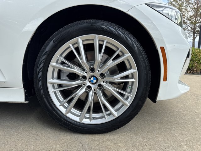 Certified 2023 BMW 330i xDrive Sedan w/ Driving Assistance Package AWD/4WD image 27