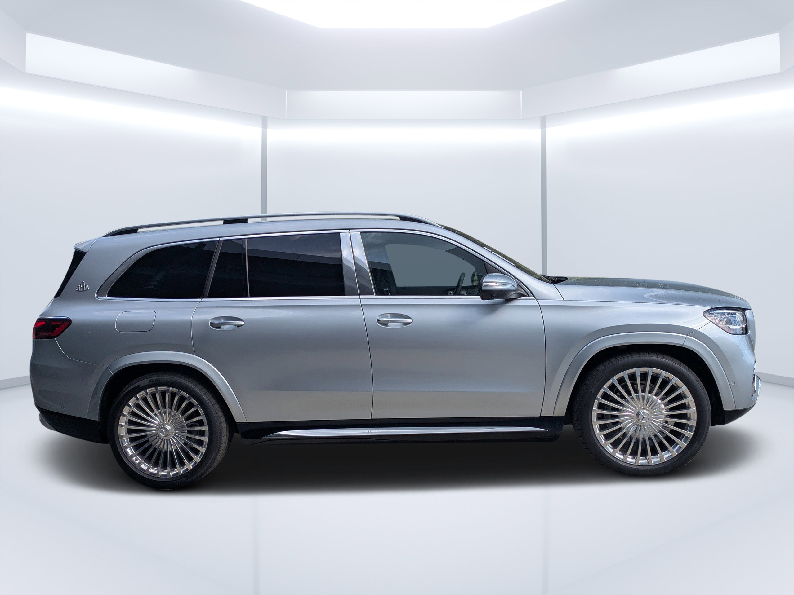 New 2026 Mercedes-Benz Maybach GLS 600 4MATIC image 5