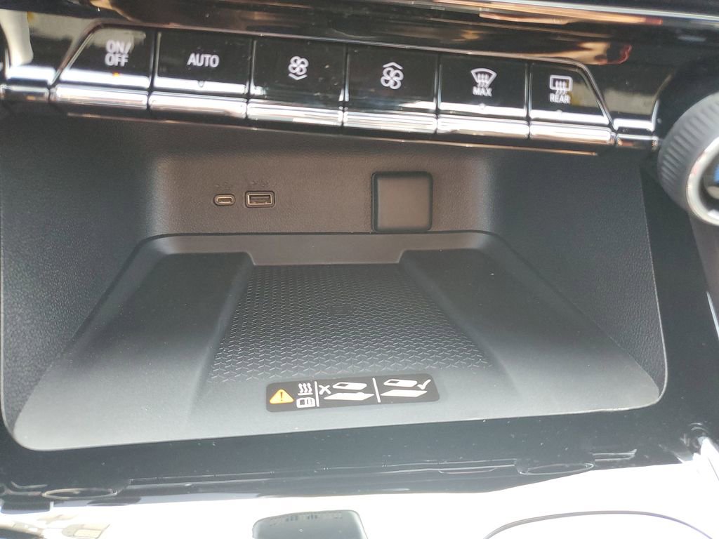New 2026 Chevrolet Traverse Z71 w/ Enhanced Driving Package AWD/4WD image 29